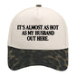 🧢 Color-block embroidered baseball cap—offers sun protection while making a bold style statement ☀️