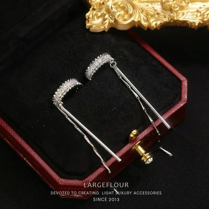 ❄️Summerfresh 50% OFF!🖤Sparkling Rhinestone Tassel Ear Cuff – Statement No-Piercing Jewellery